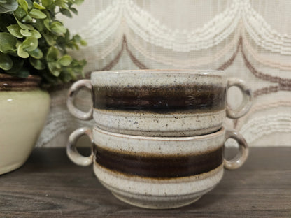 Set van 2 vintage soepkommen bruin aardewerk