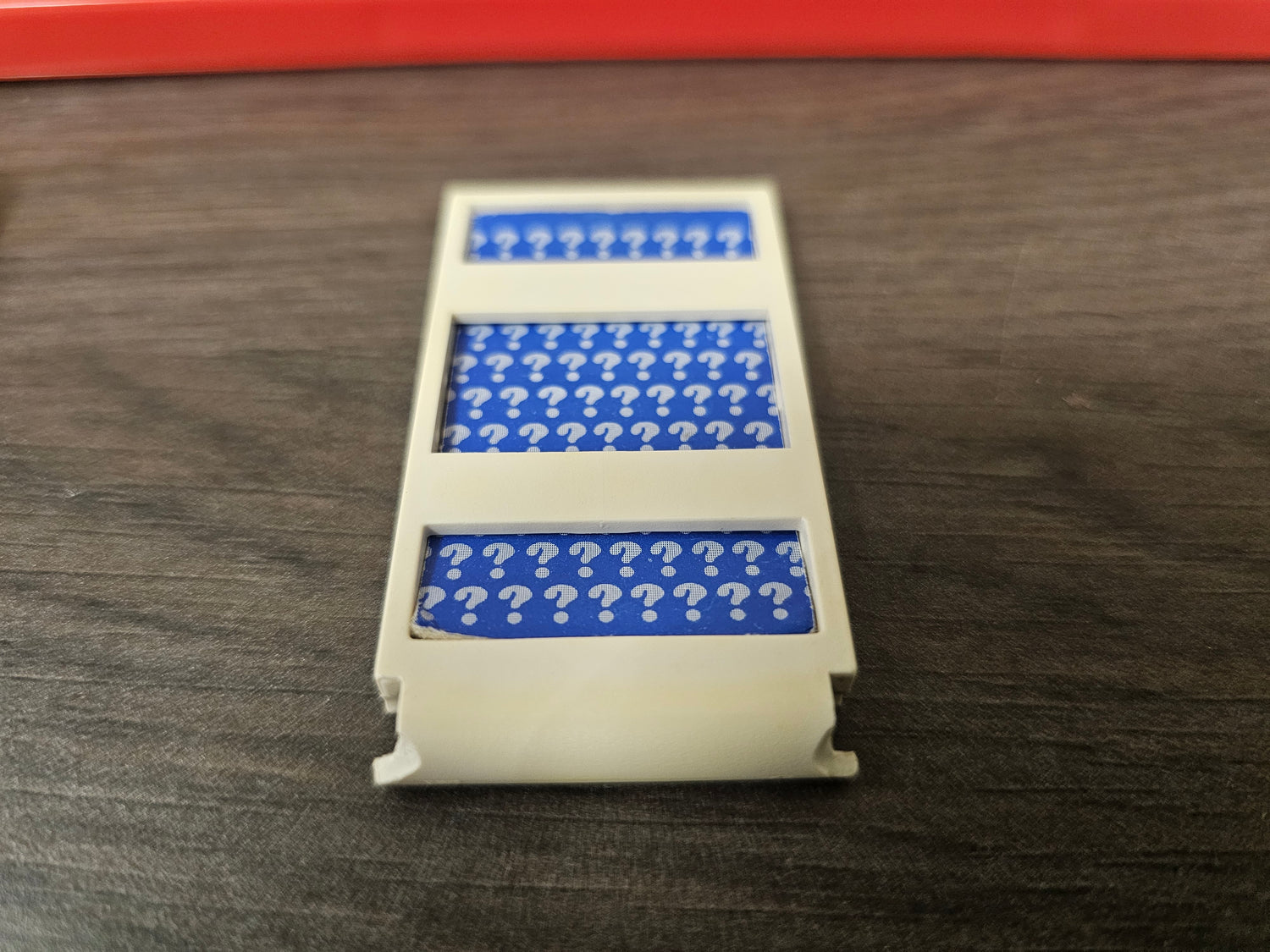 Wie is het? MB Spel jaren 80  vintage gezelschapsspel