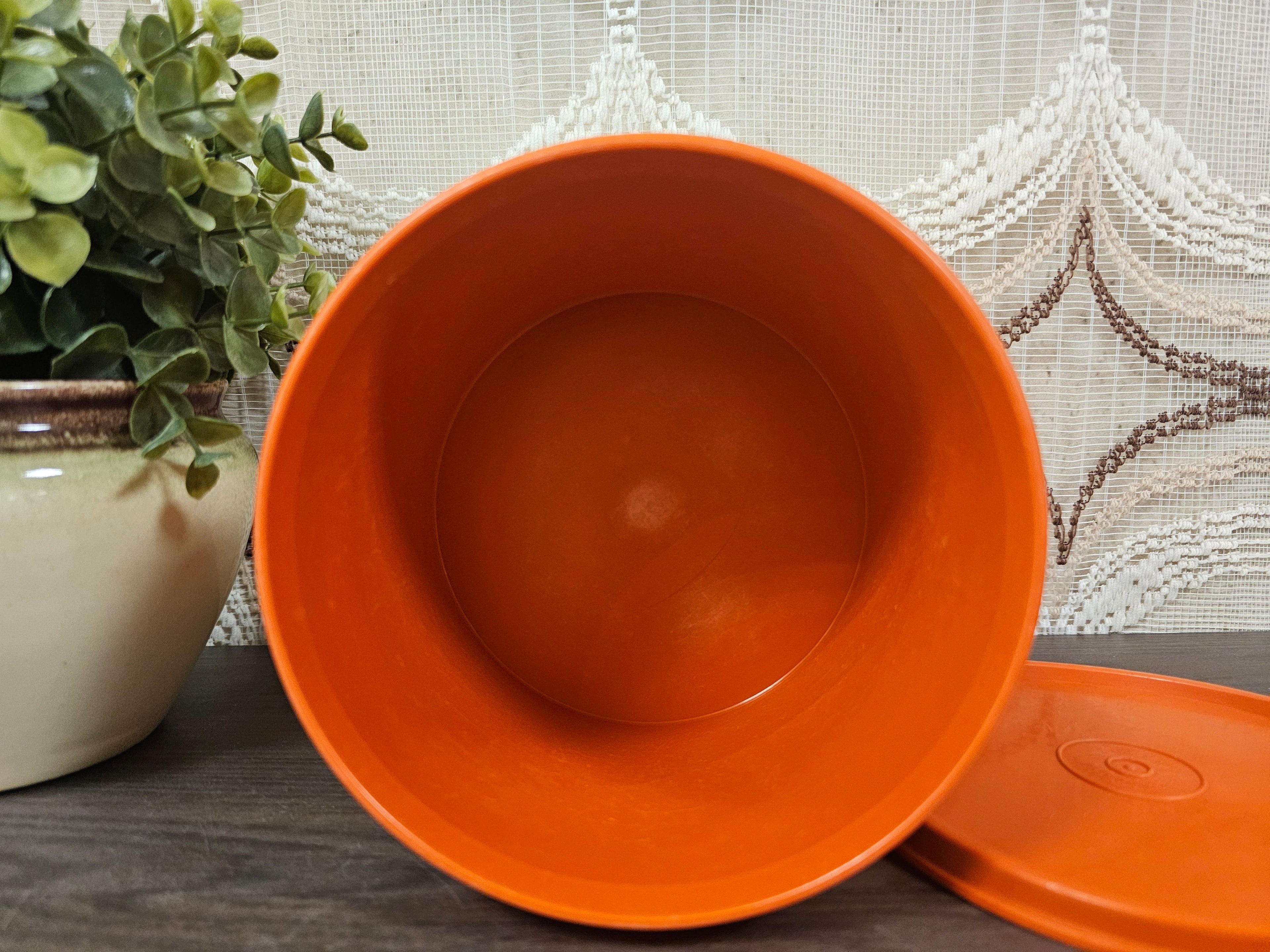 Tupperware bakje met deksel roestbruin 10,5 x 13,5 cm