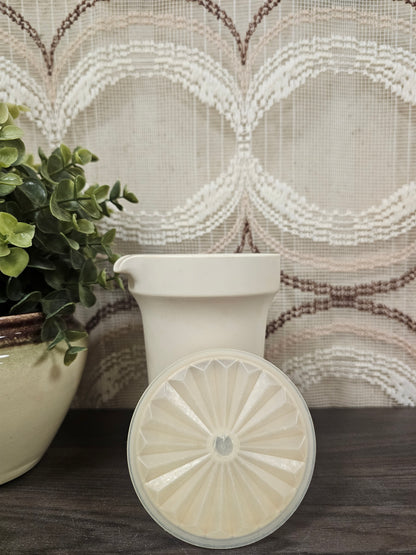 Tupperware kannetje cremekleur – 13,5 cm hoog