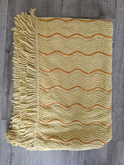 Vintage chenille sprei  zachtgeel met oranje streep 142 x 203 cm