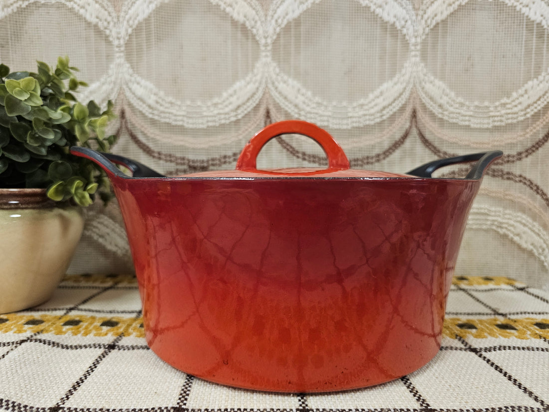 Hackman pan gietijzer rood emaille 25 cm met deksel