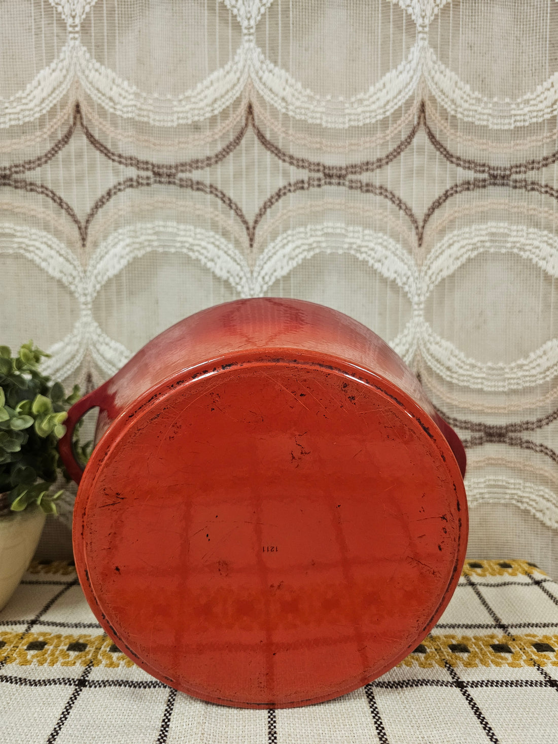 Hackman pan gietijzer rood emaille  25 cm met deksel