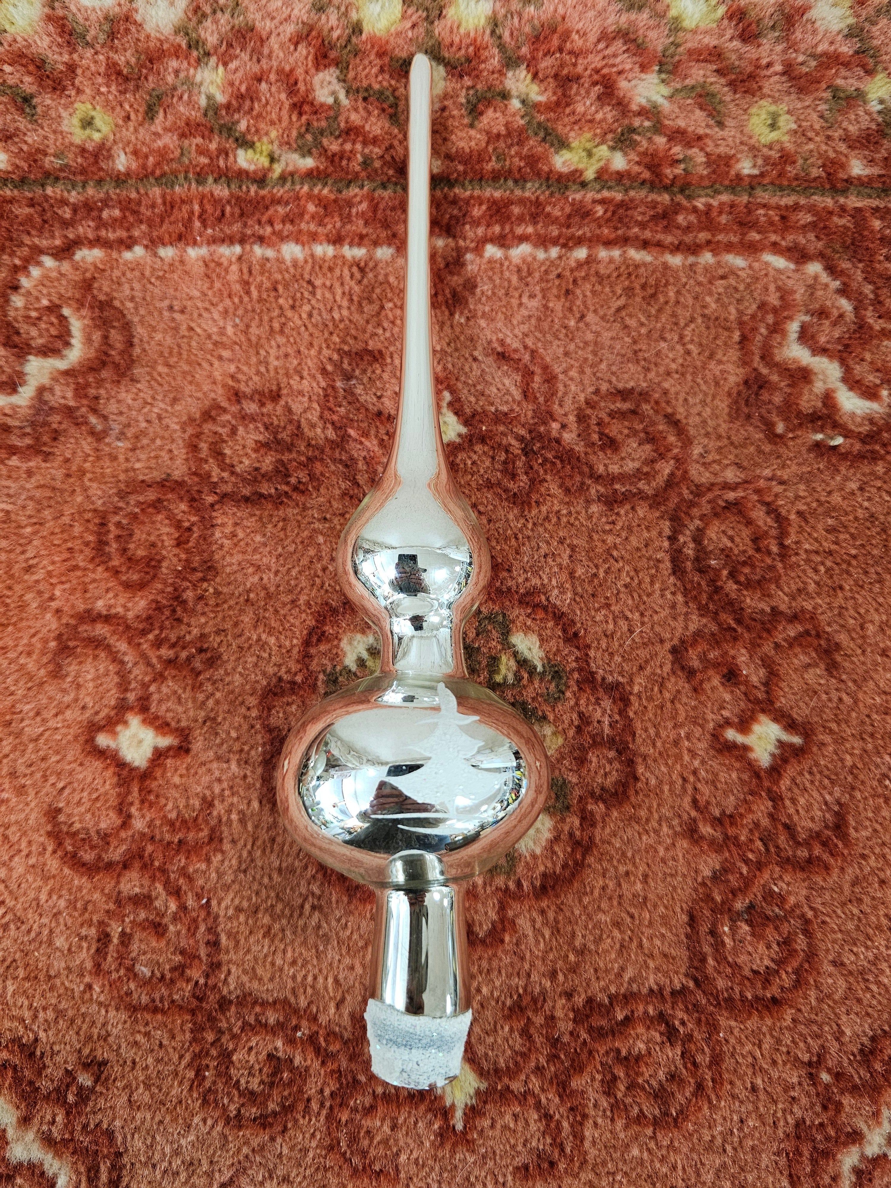 Vintage glazen kerstboompiek zilver winters tafereel