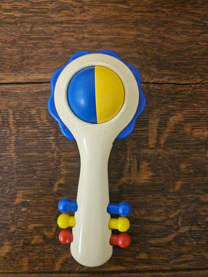 Ambi Toys rammelaar Handy Dandy – blauwe rand – jaren 80