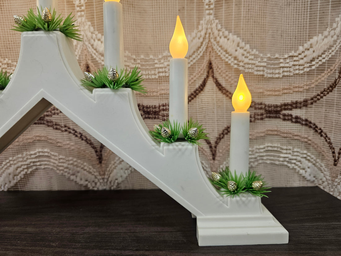 Vintage kaarsenbrug wit kerstkandelaar met 7 lampjes
