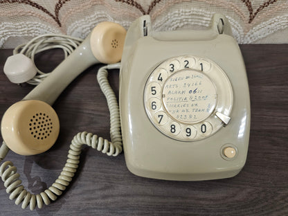 Vintage PTT T65 telefoon met draaischijf