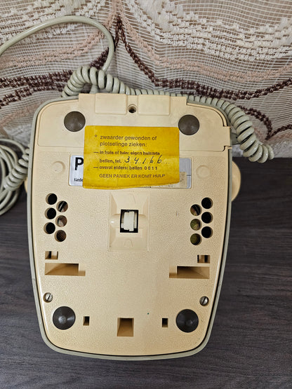 Vintage PTT T65 telefoon met draaischijf