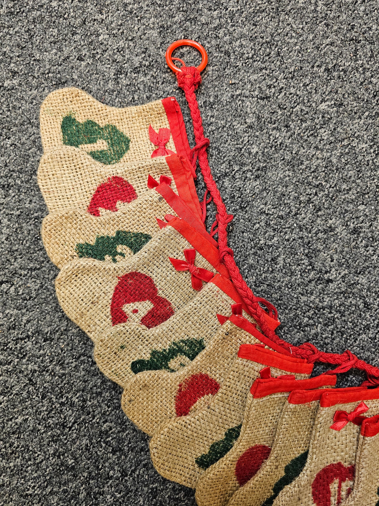 Vintage jute adventkalender met 24 zakjes