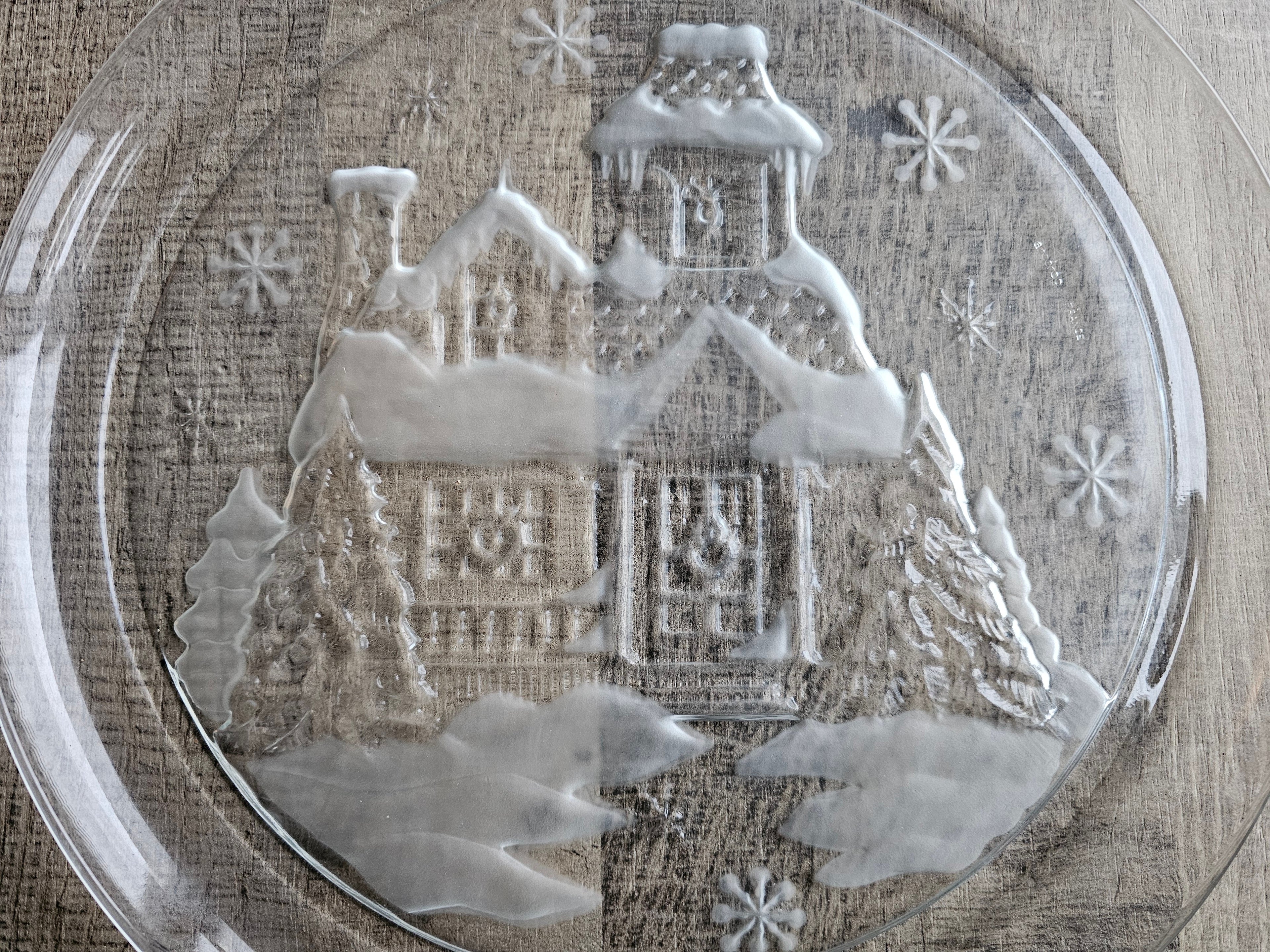 Arcoroc kerst serveerschaal bord van glas met reliëf