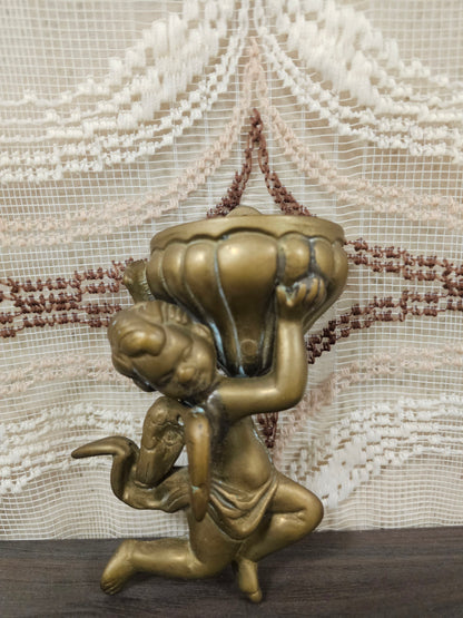 Vintage messing cherubijntje met wijwaterbakje