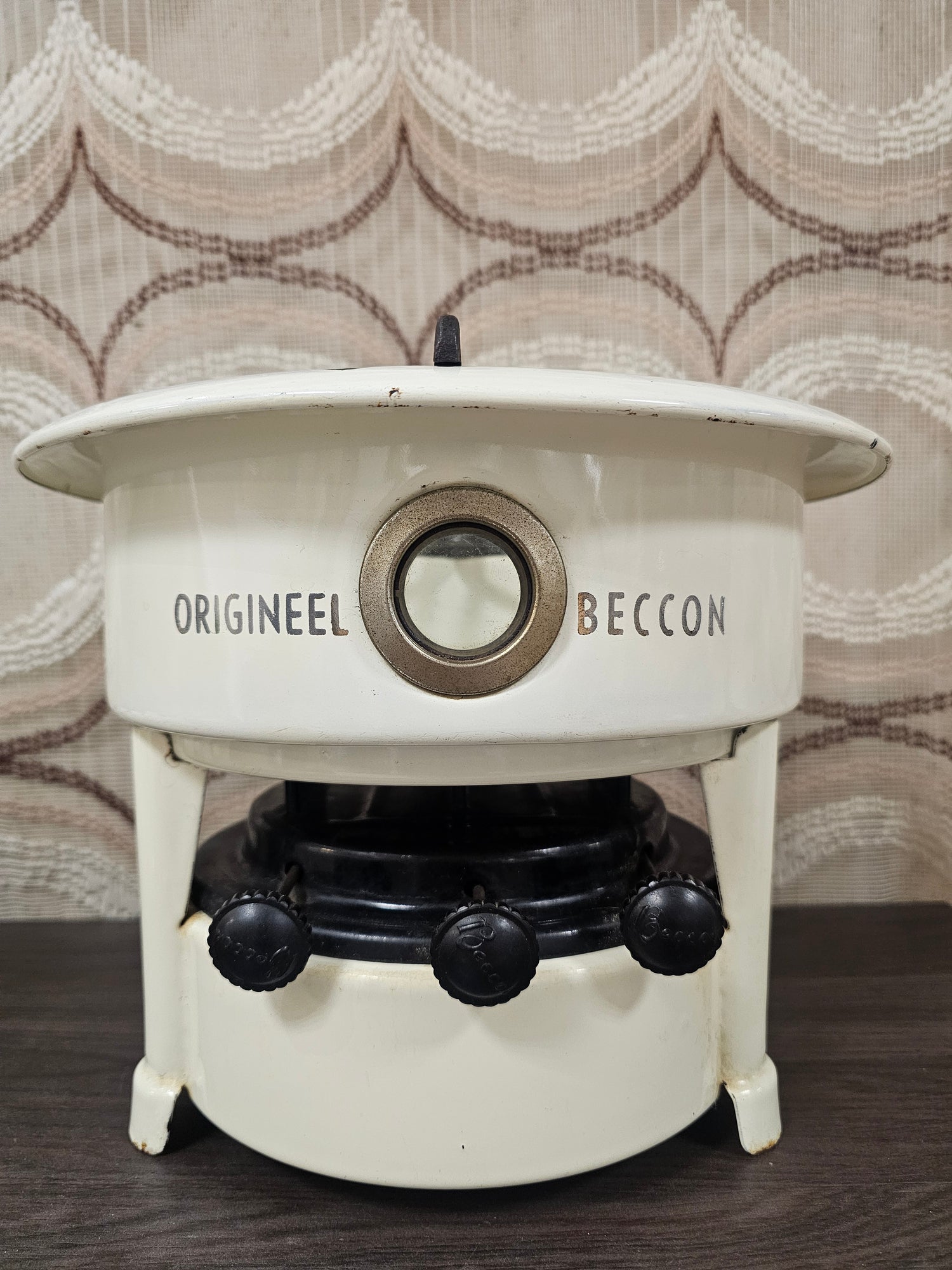 Origineel Beccon crèmekleur petroleumstel 3-pits