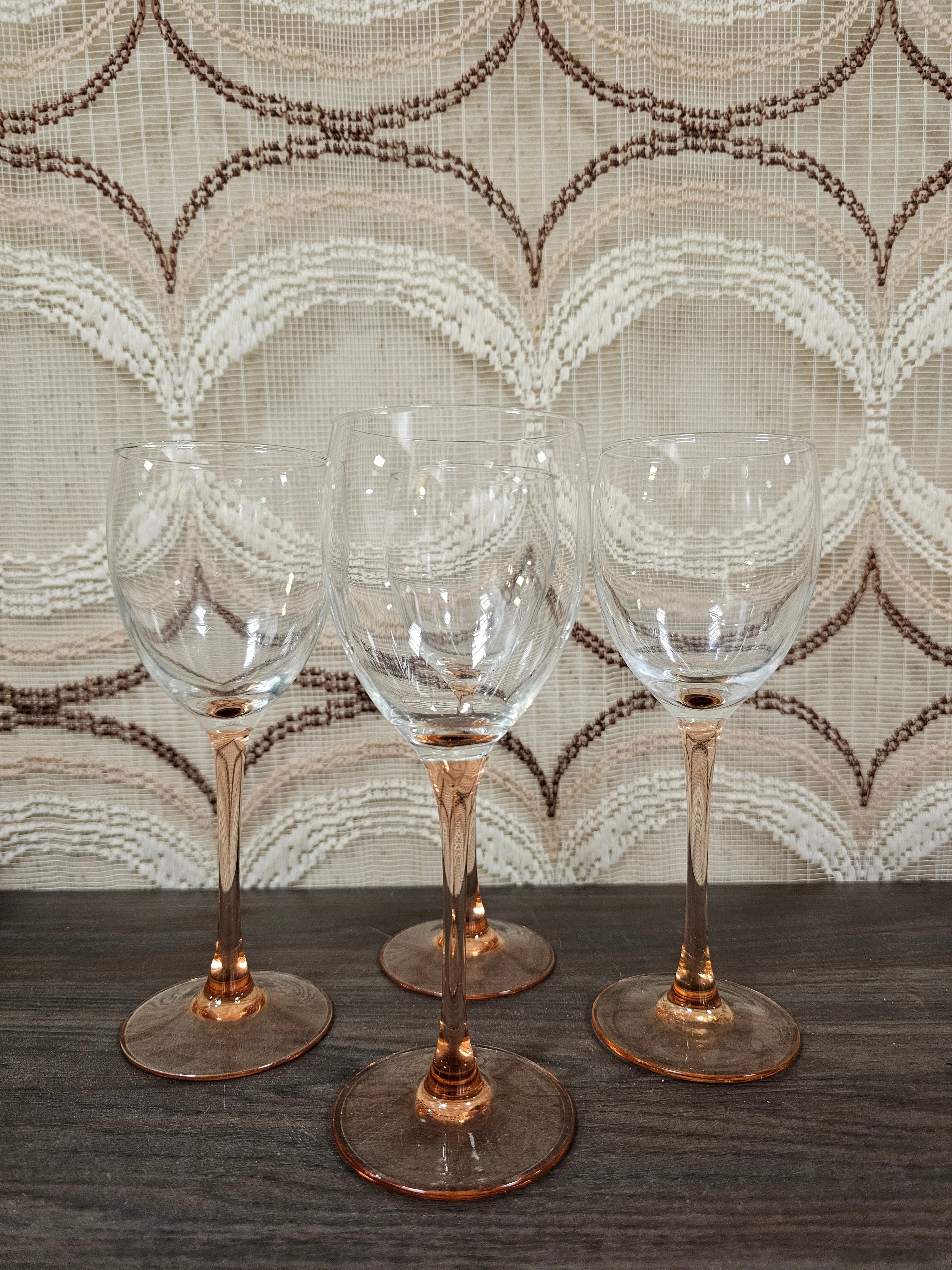 Set van 4 Luminarc France vintage wijnglazen zachtroze – 20 cm