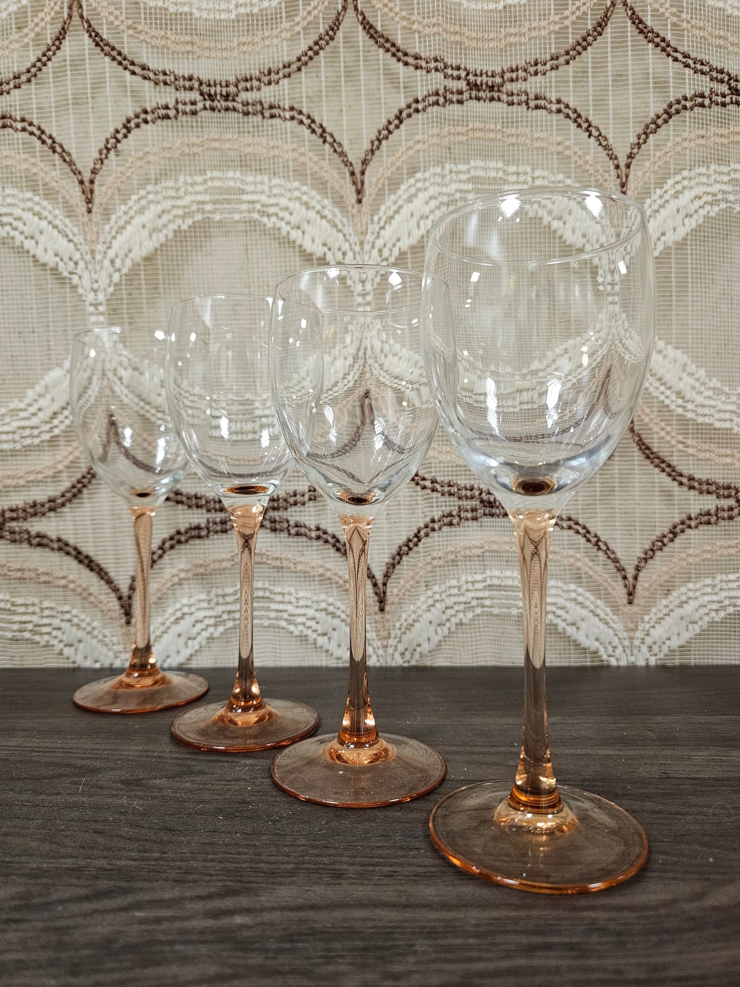 Set van 4 Luminarc France vintage wijnglazen zachtroze – 20 cm