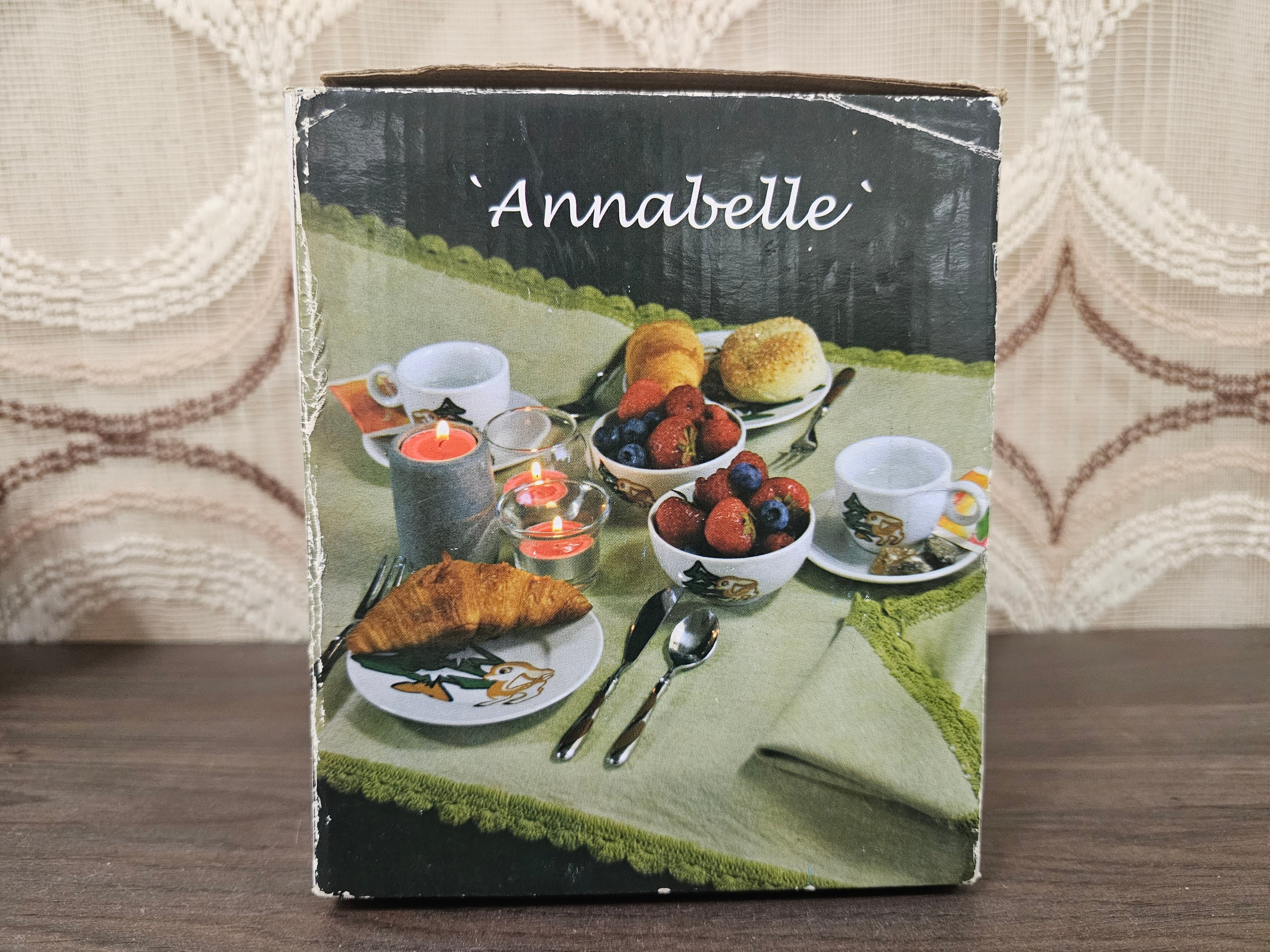 Vintage kinderservies Annabelle 16-delige set met hertje