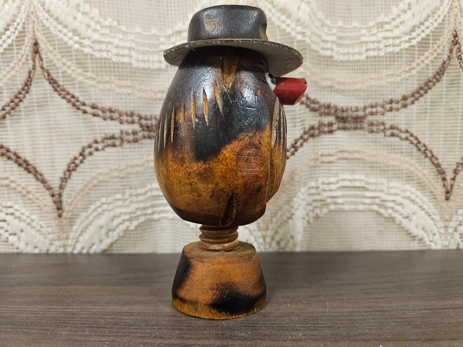 Vintage houten notenkraker mannetje met hoed