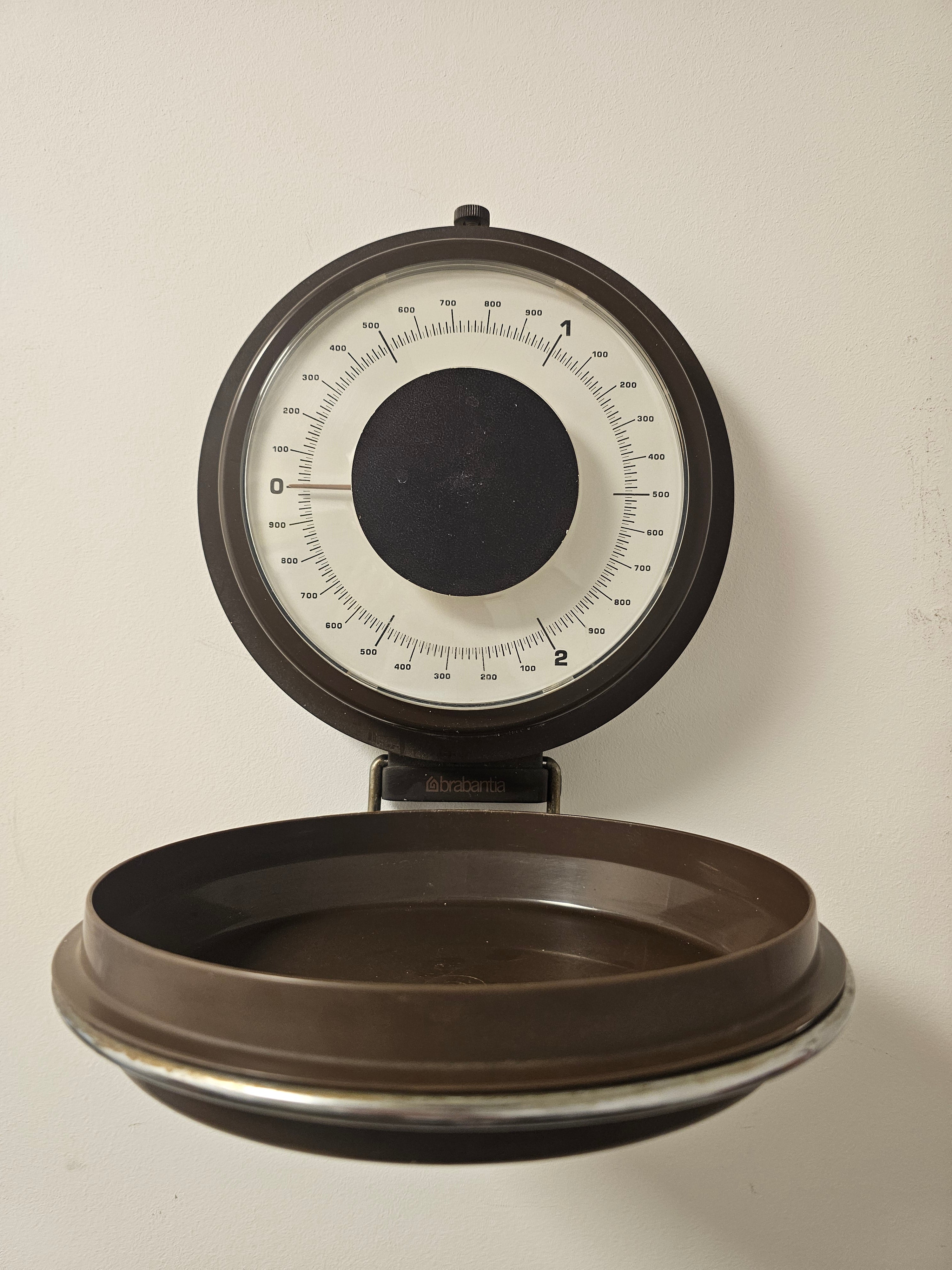 Brabantia keukenweegschaal boterbloem jaren ’70 wandmodel