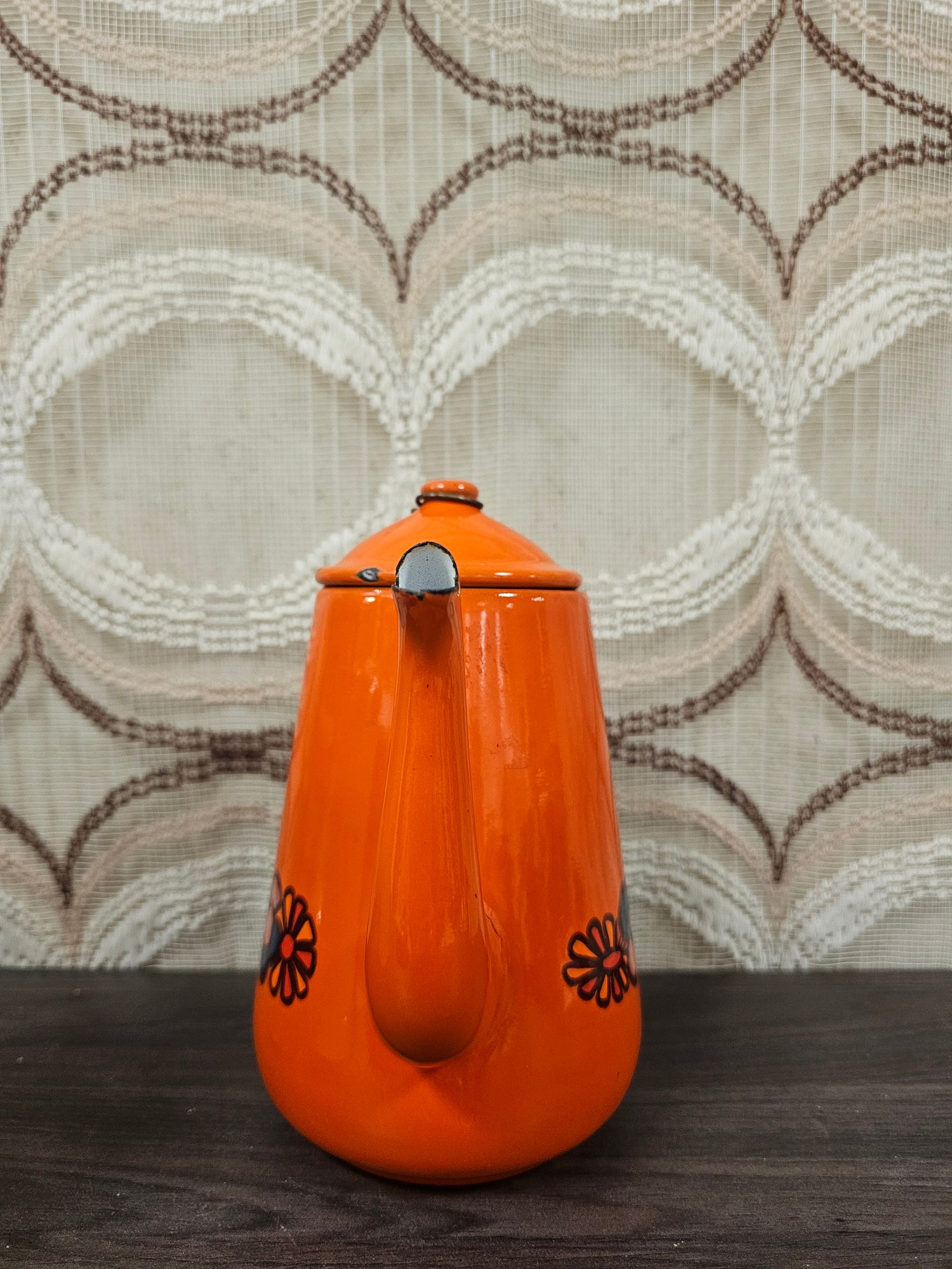 Brabantia koffiepot Diane oranje emaille jaren 70 met bloemmotief