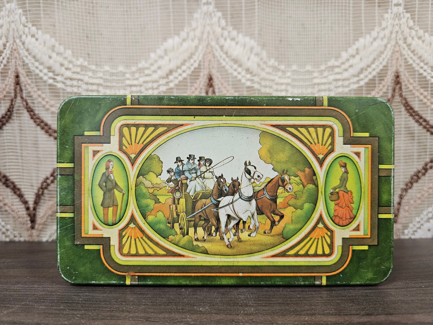 Vintage Douwe Egberts Pickwick theeblik