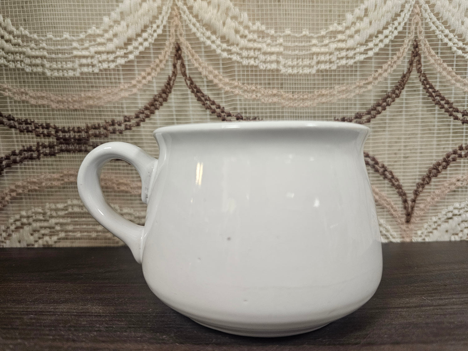 Vintage witte soepkom Erwtensoep