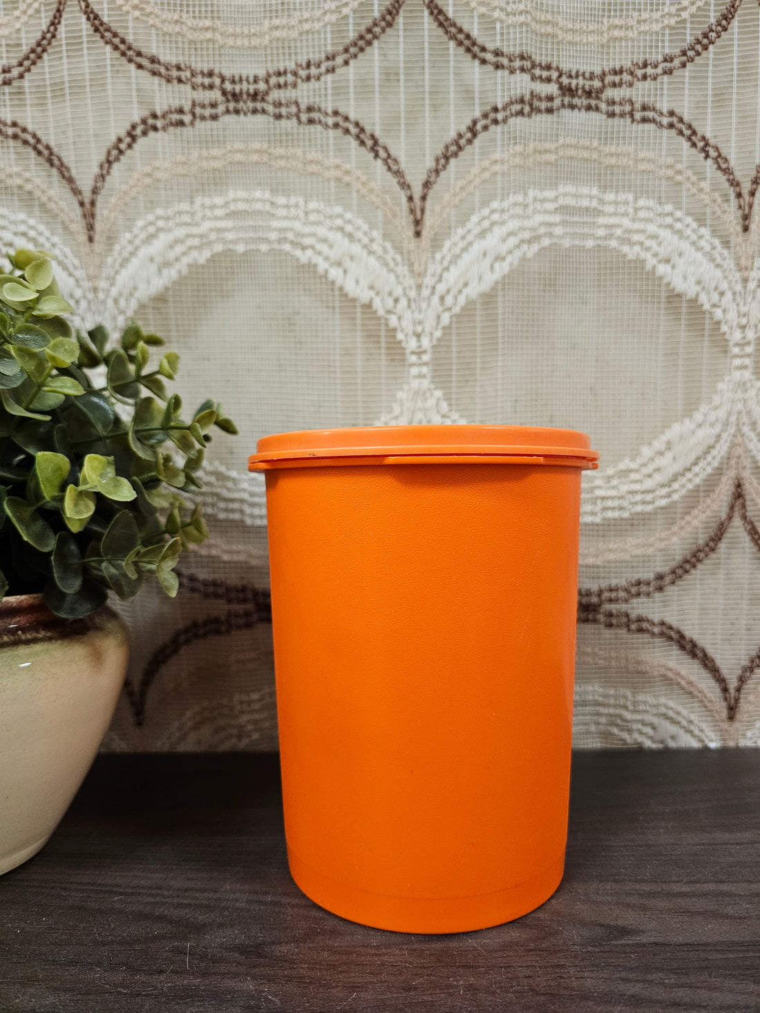 Tupperware voorraadbus oranje met sterdeksel – Ø 11,5 cm x 15,5
