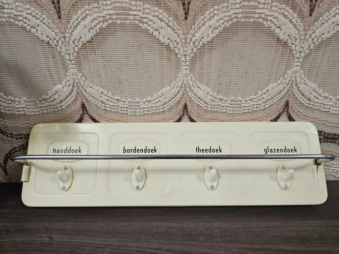 Vintage wit metalen handdoekenrek jaren ’60 – met haakjes en stang
