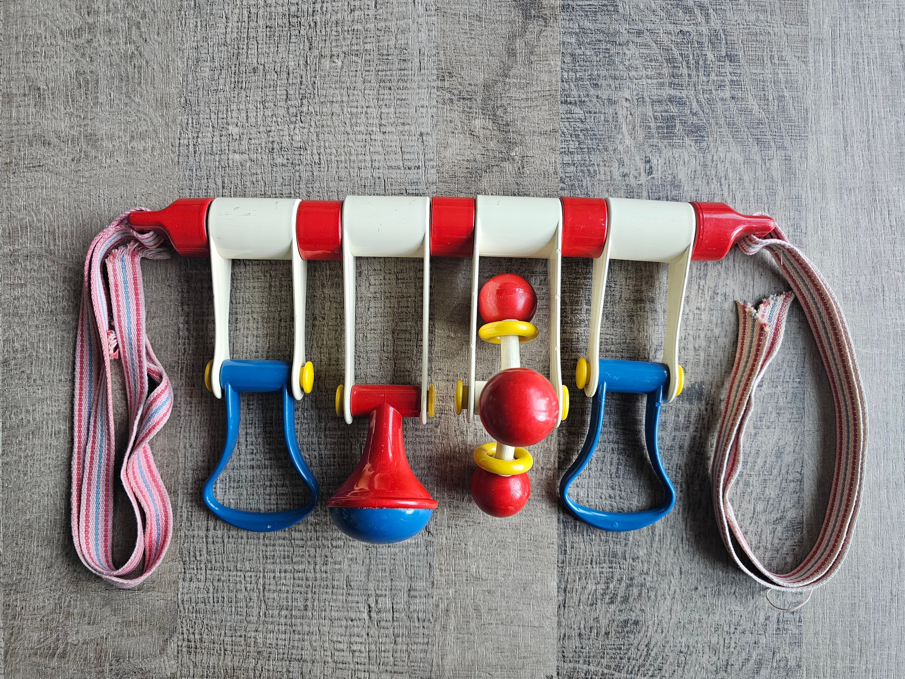 Ambi Toys vintage babygym rood wit