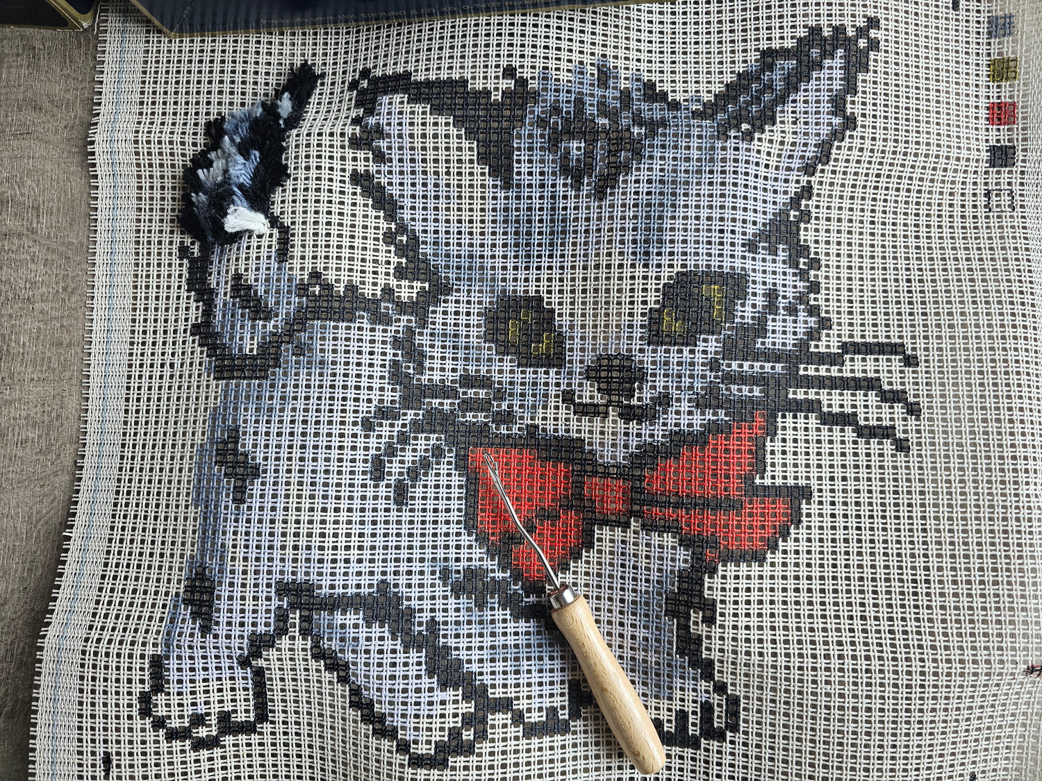 Vintage knoopkussenpakket kitten – Smyrna wol compleet