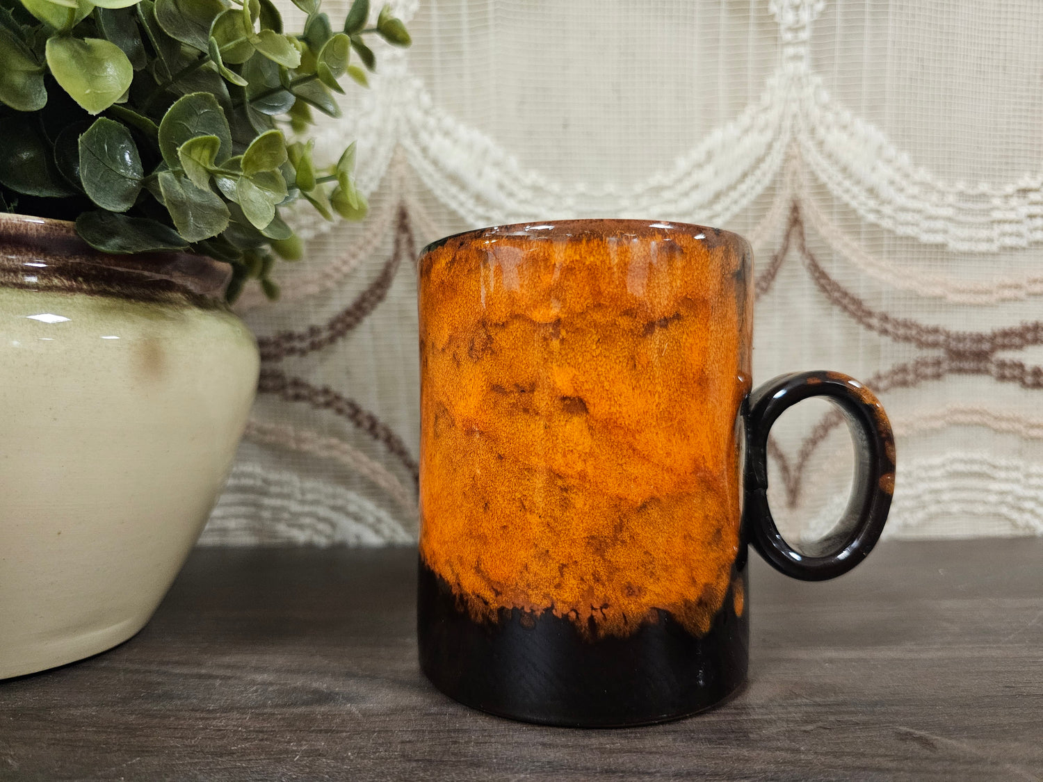 Fat lava mok oranje bruin 10 cm hoog