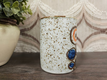 Vintage mok gespikkeld blauw oranje bloemen 9,5 cm