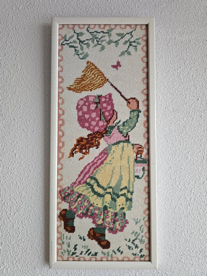 Ingelijst borduurwerk meisje – Holly Hobbie stijl