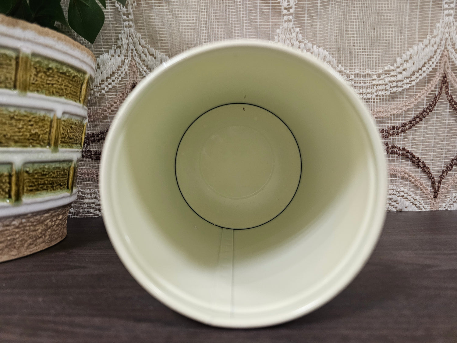 Vintage thee blik met bloemen