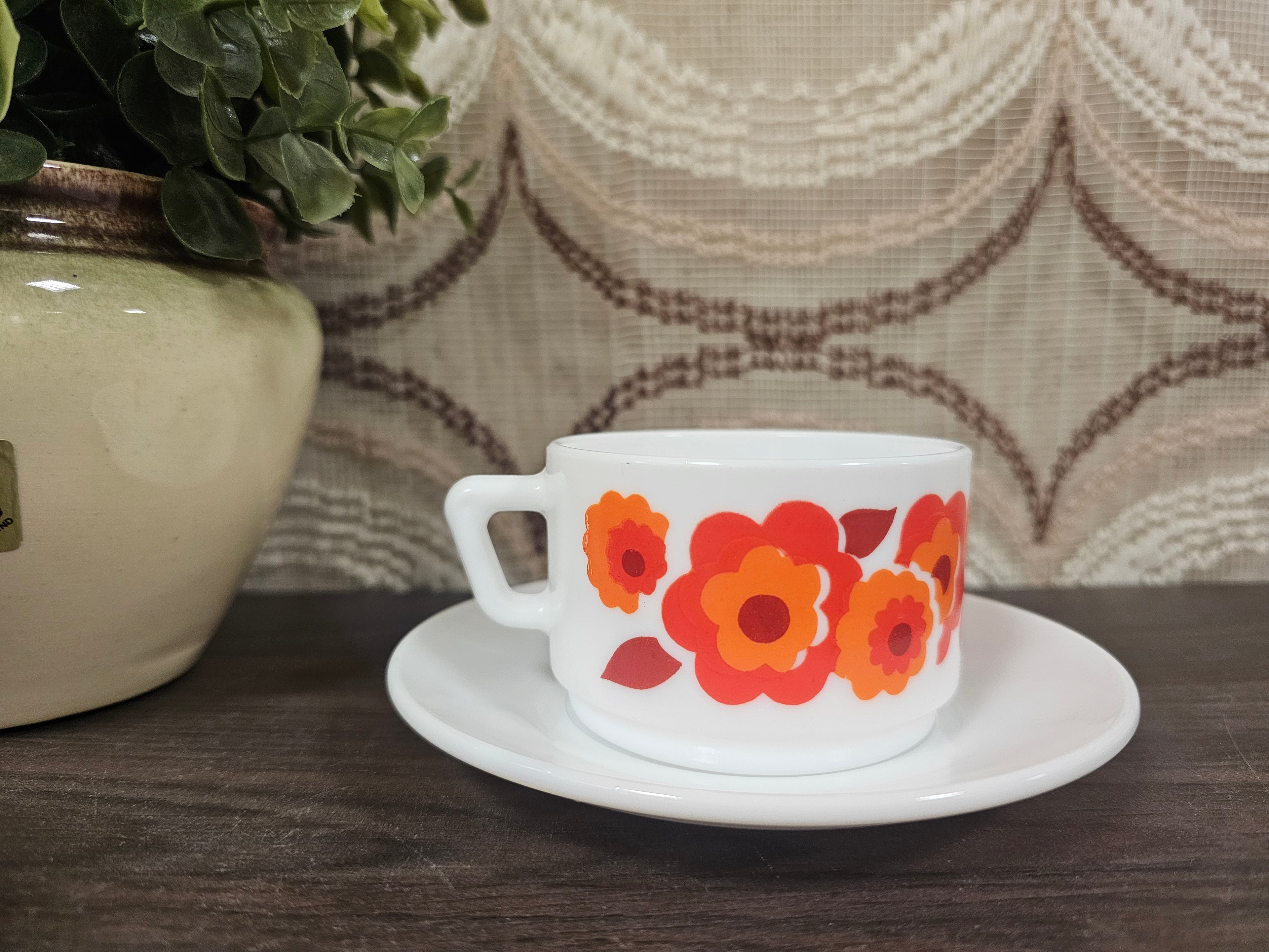 Arcopal France Lotus kop en schotel oranje rood