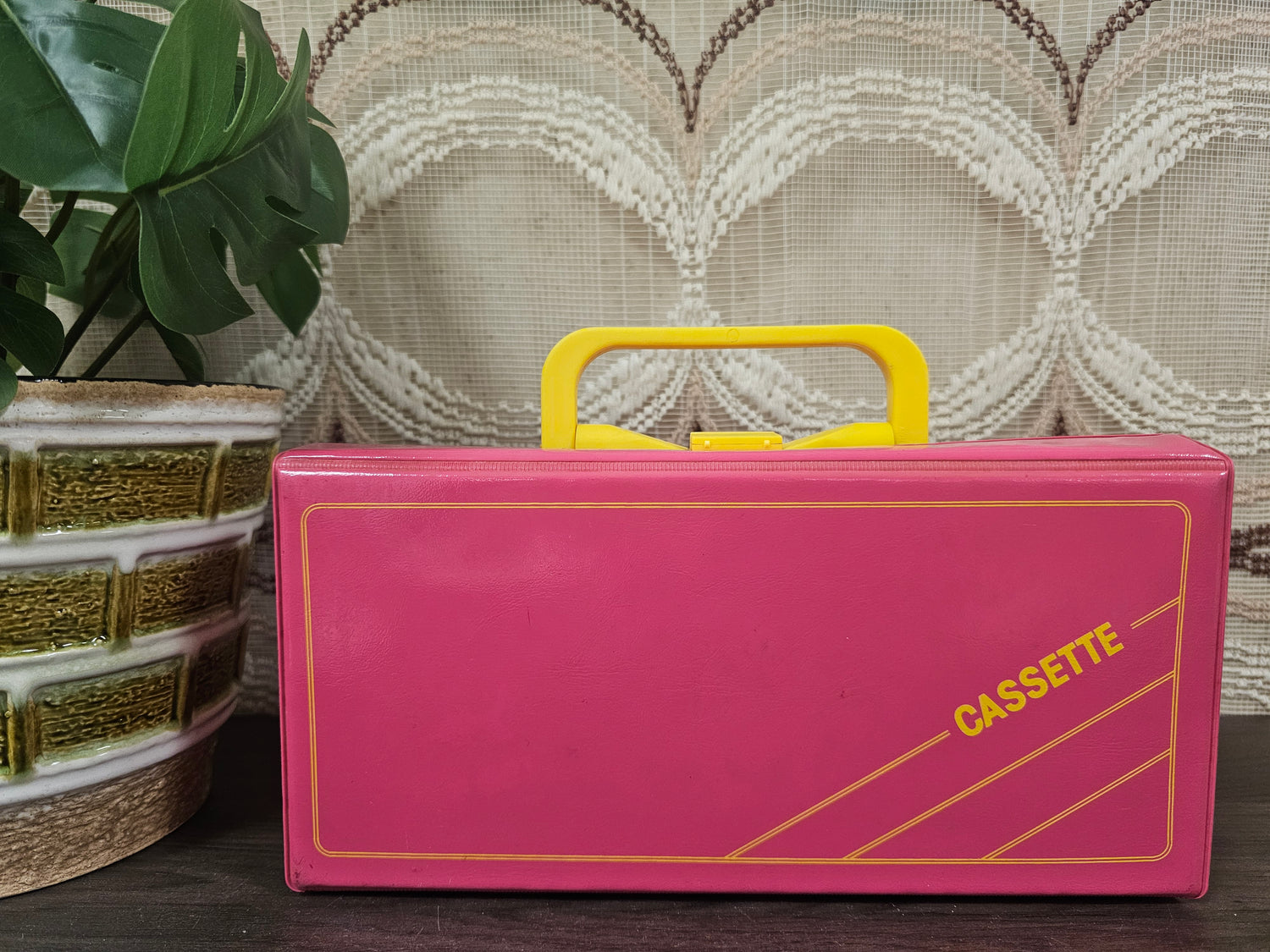 Roze cassette koffer vintage met handvat