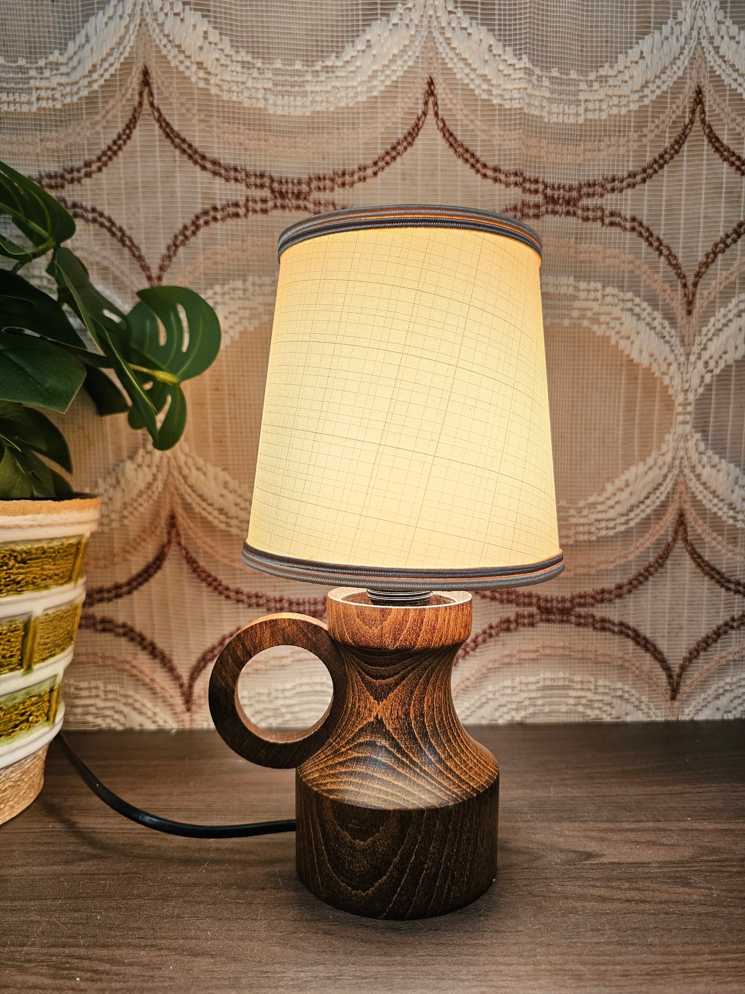 Vintage houten tafellamp