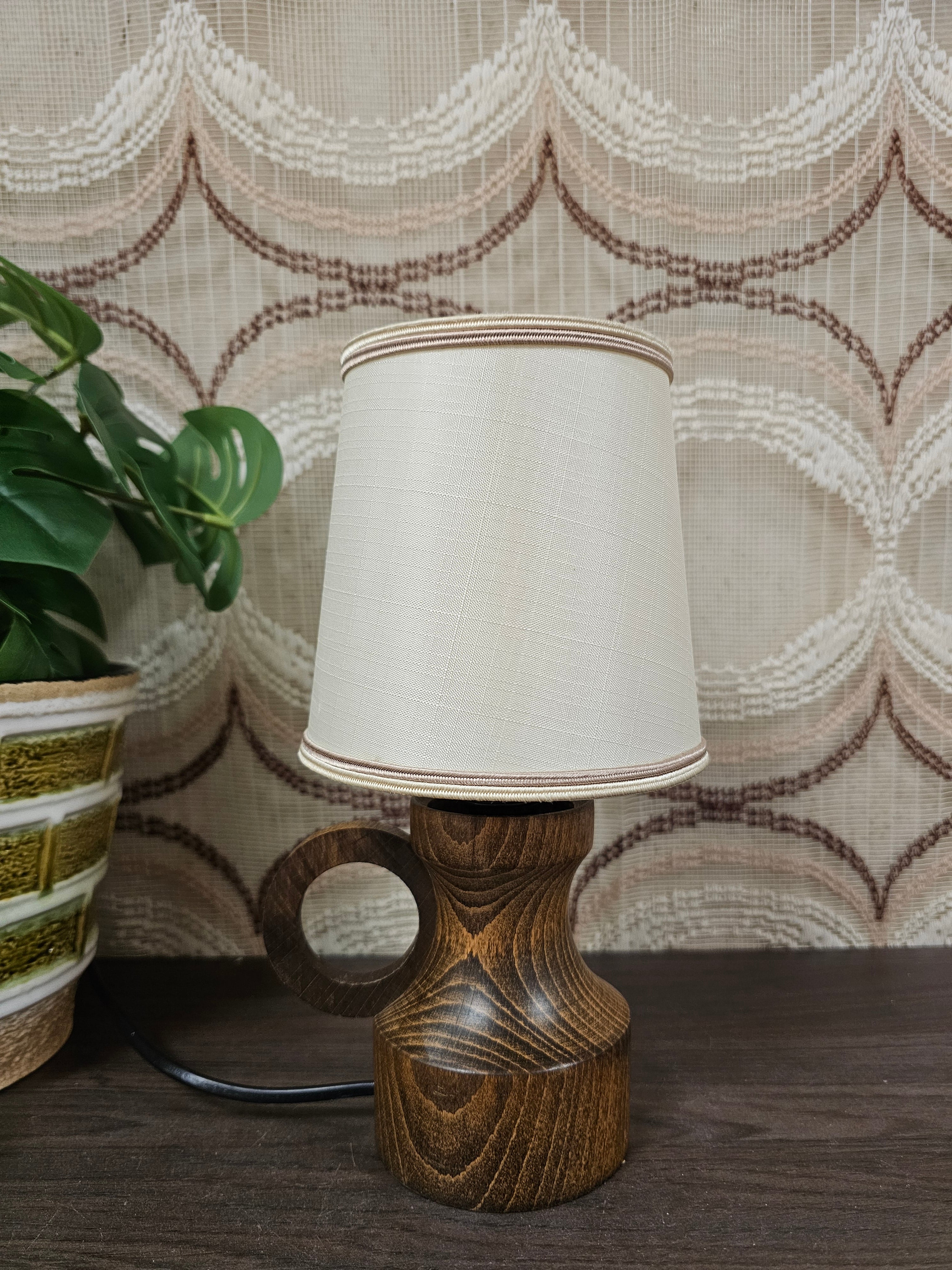 Vintage houten tafellamp