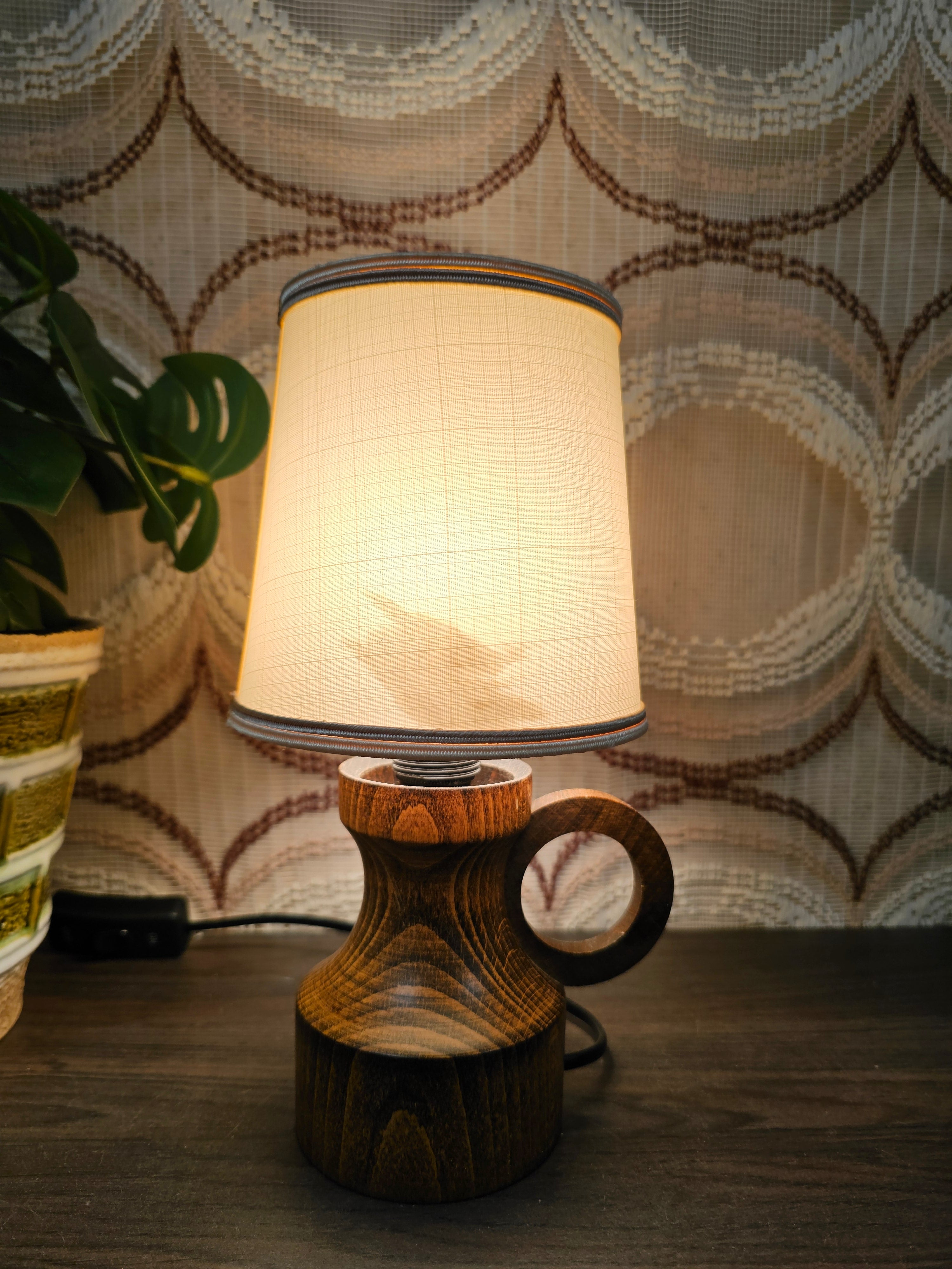 Vintage houten tafellamp