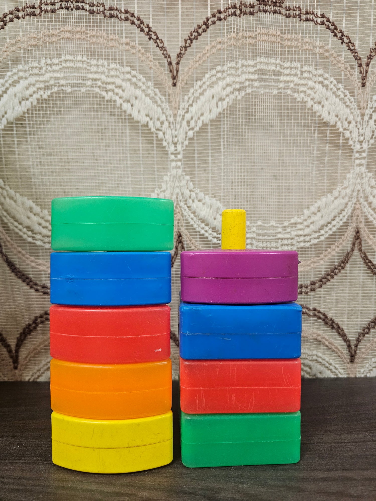 Vintage Fisher-Price gekleurde stapelblokken – jaren 70 speelgoed