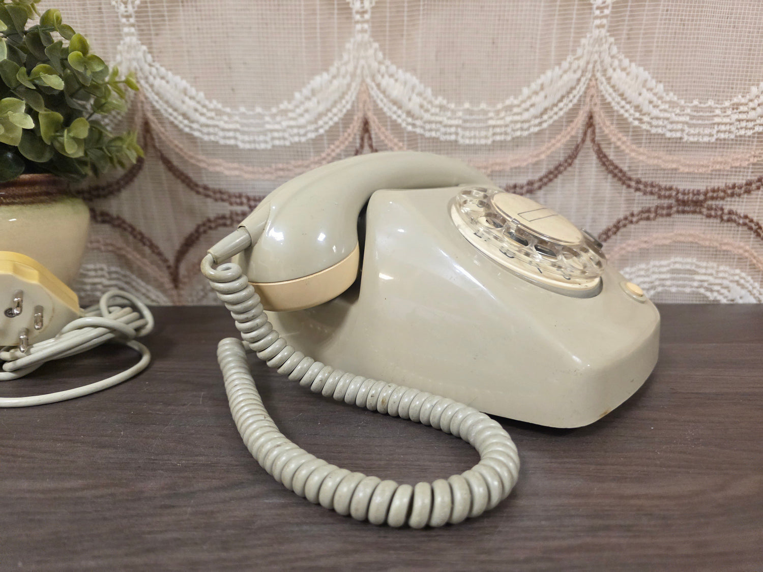 Vintage PTT T65 telefoon originele draaischijf jaren 70