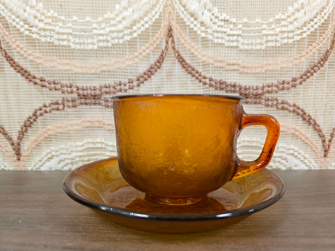 Arcoroc France Sierra amberkleurige kop en schotel