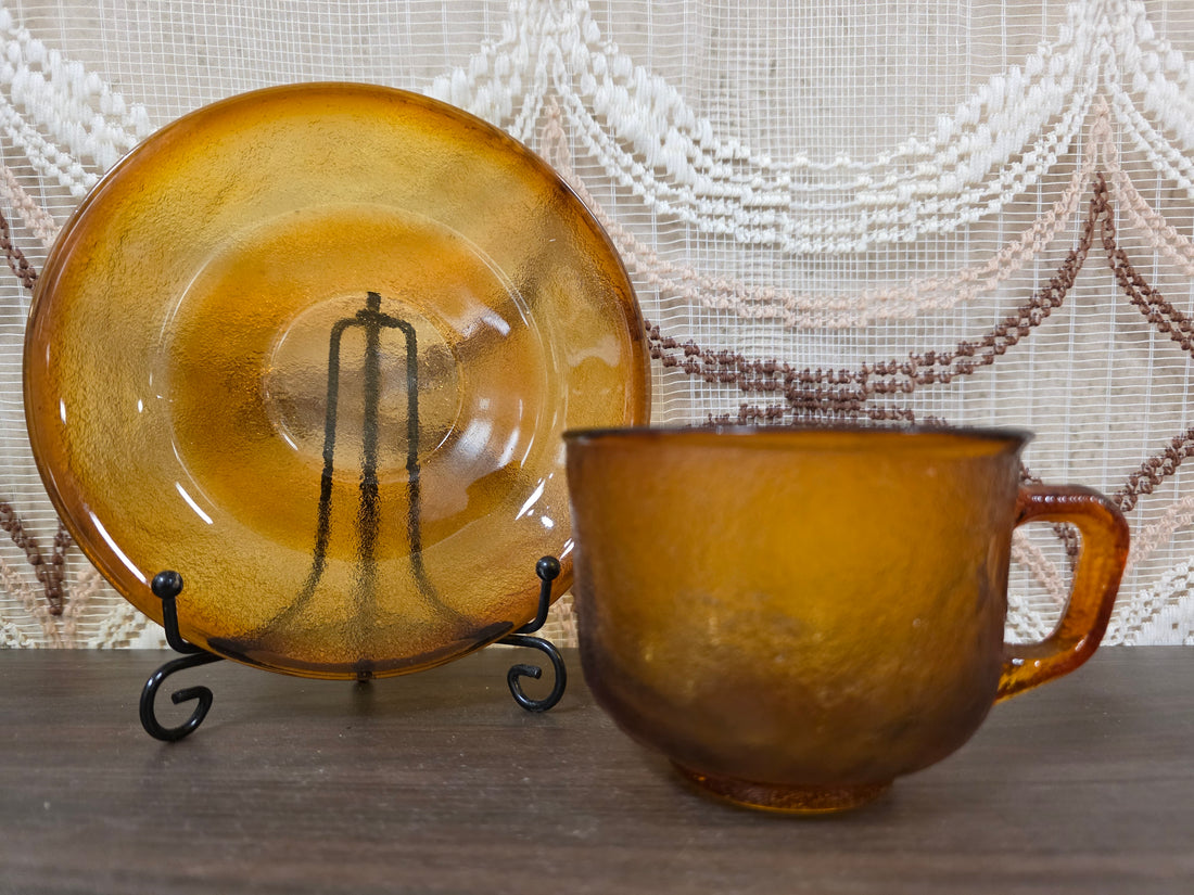 Arcoroc France Sierra amberkleurige kop en schotel