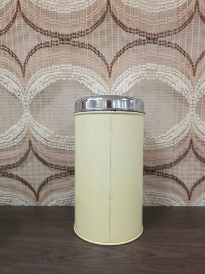 Brabantia beschuitbus met lift – crème vintage