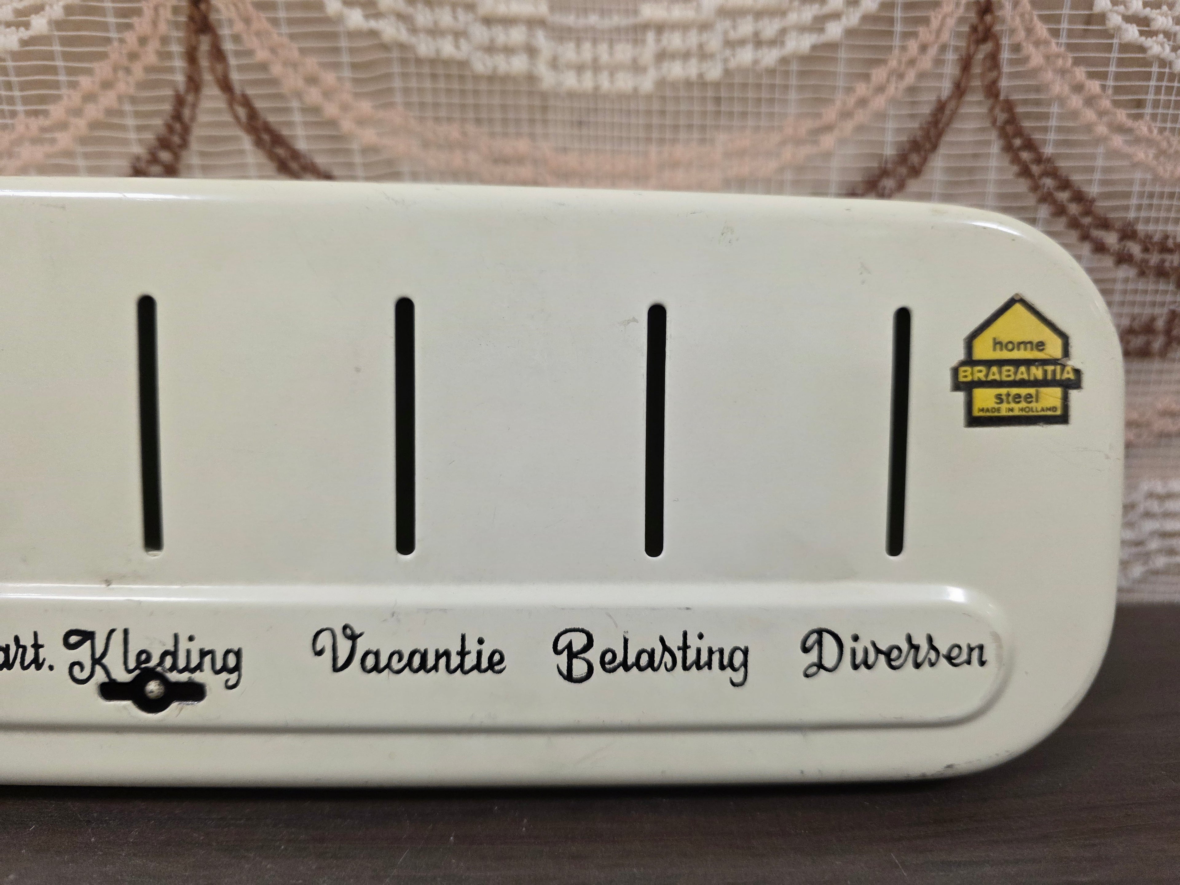 Brabantia vintage huishoudspaarpot creme