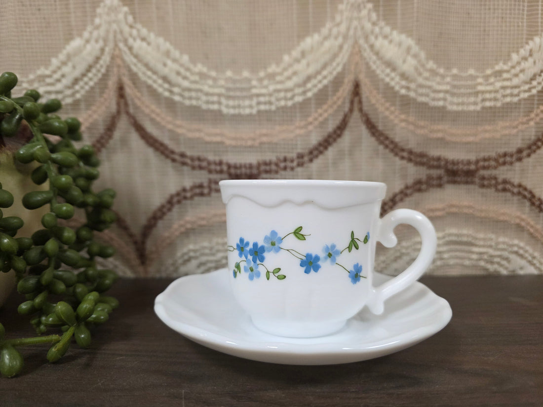 Arcopal France Veronica kop en schotel vintage