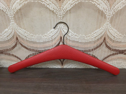 Skailederen kledinghanger rood