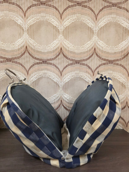 Douwe Egberts theebeurs blauw wit geblokt vintage