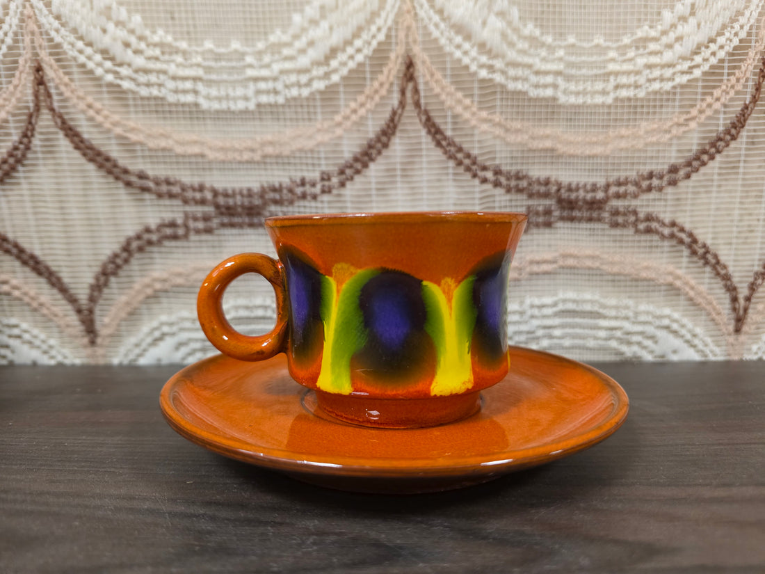 Vintage kop en schotel oranje met paars geel fat lava