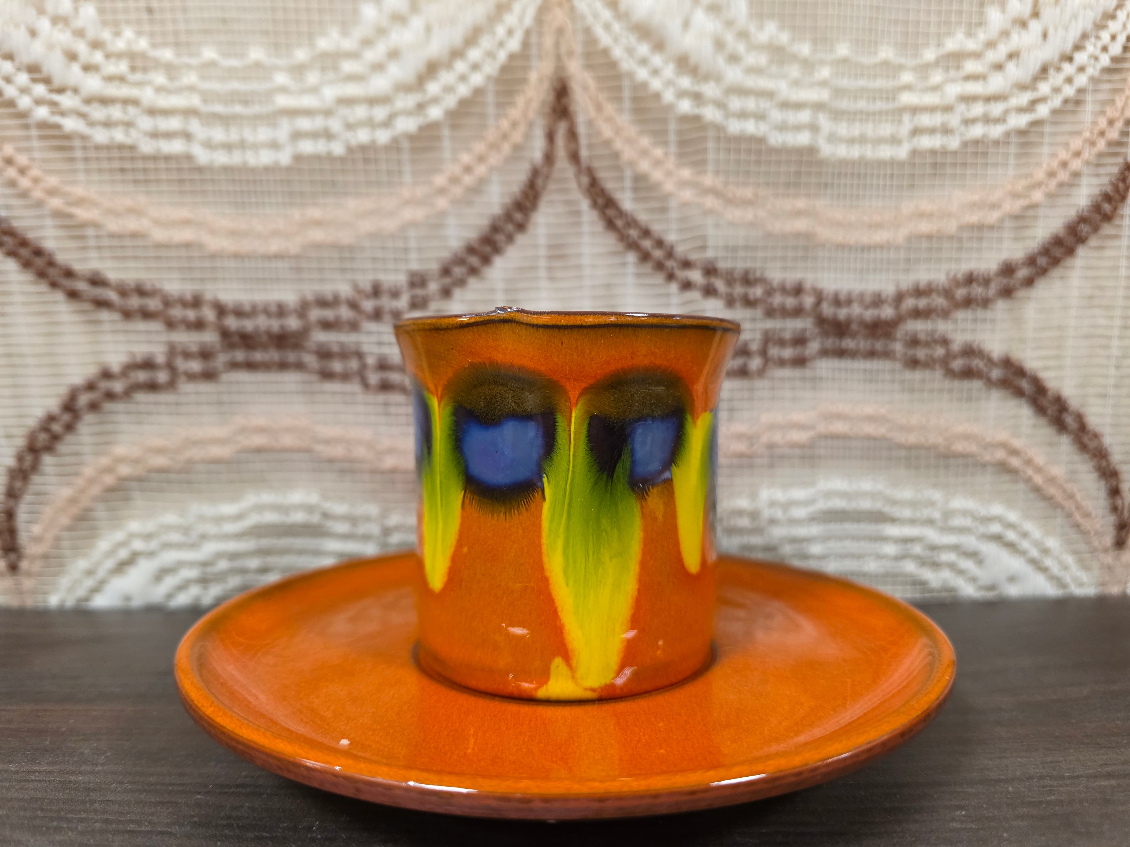 Kop en schotel oranje fat lava paars geel