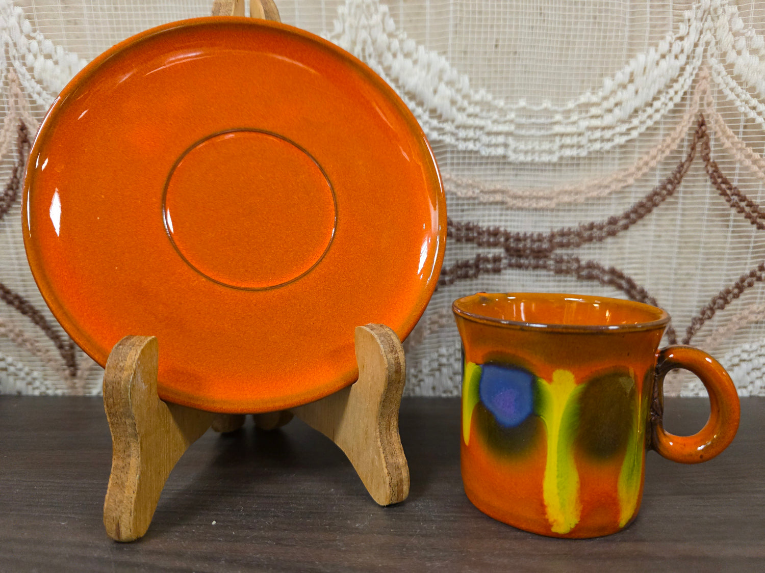 Kop en schotel oranje fat lava paars geel