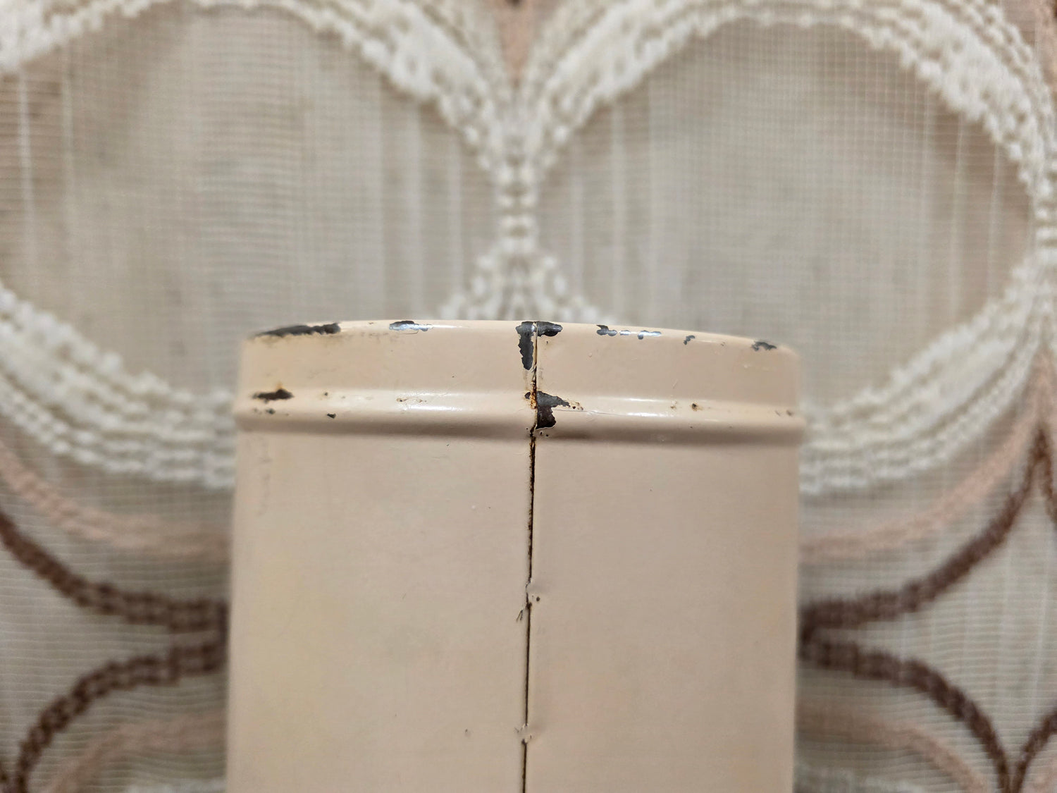 Brabantia suikerblik vintage jaren ’70 crèmekleurig